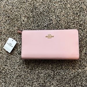 WOMENS brand new COACH wallet